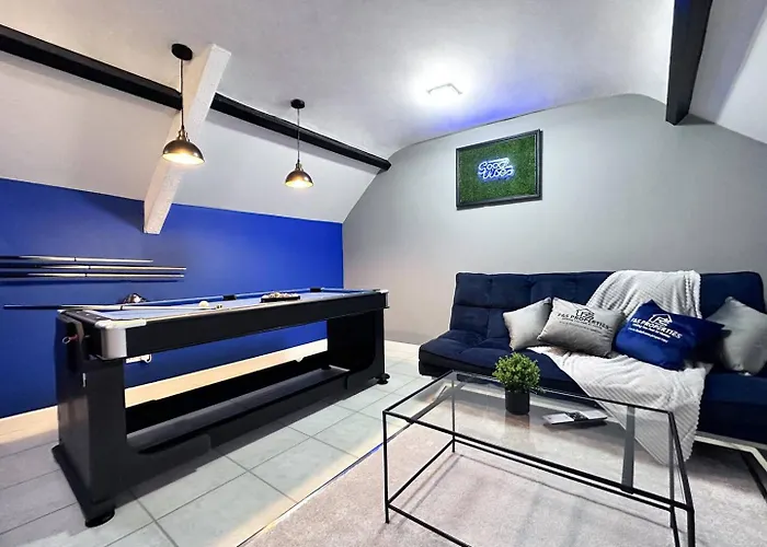 Sleek Skyward Serenity 2Bed W Pool Table - Ystrad