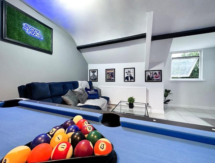 Sleek Skyward Serenity 2bed W Pool Table - Ystrad Llwynypia