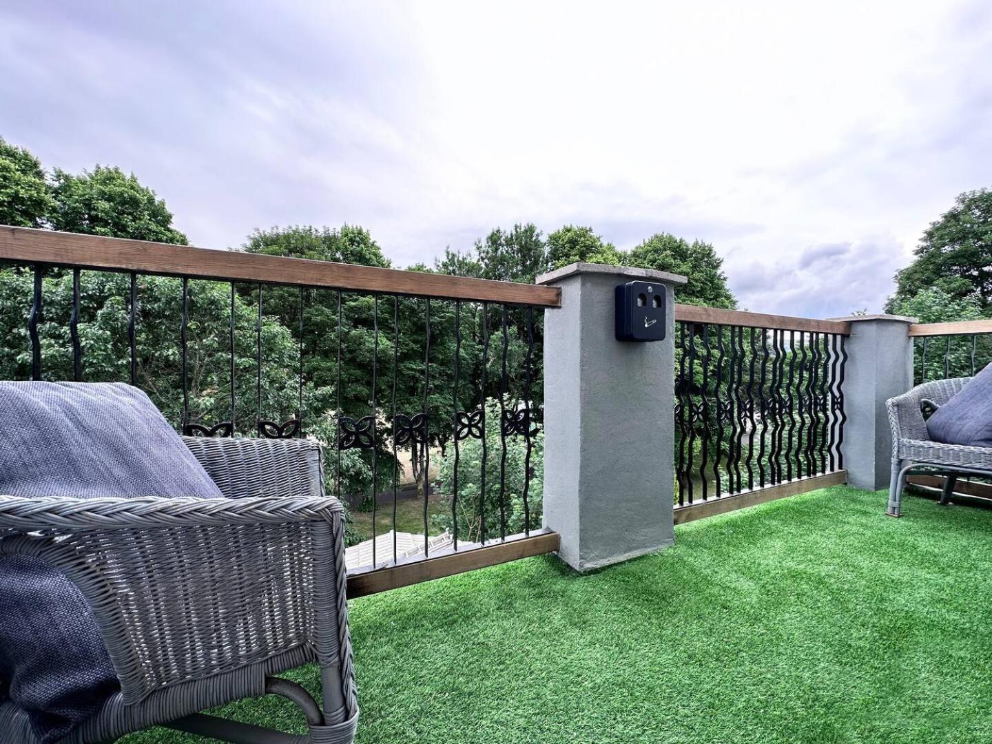 Sleek Skyward Serenity 2bed W Pool Table - Ystrad Llwynypia